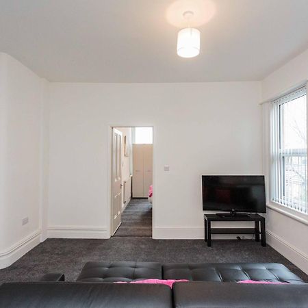 Cherry Property - Berry Apartments Blackpool Szoba fotó